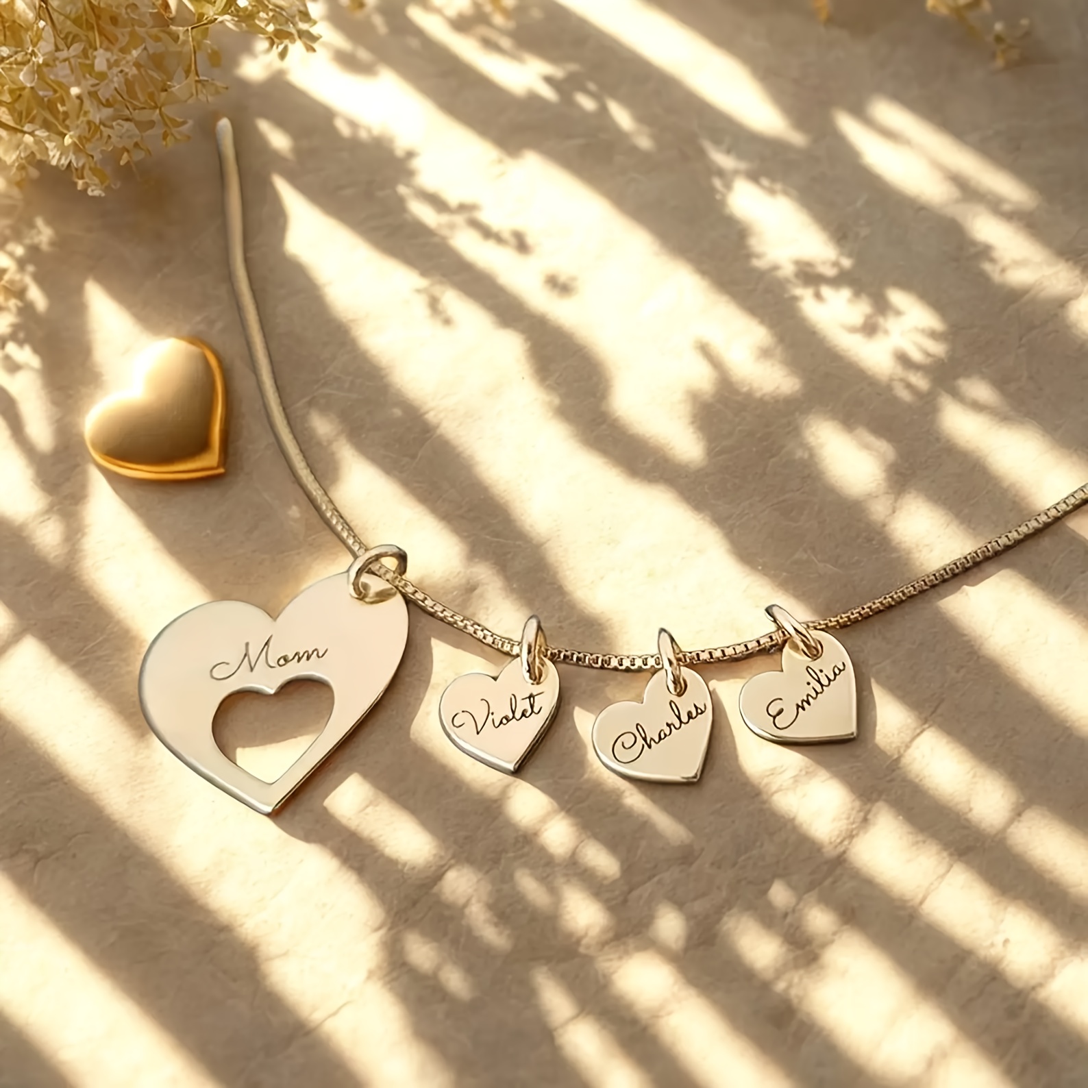 Personalized Heart-Shaped Mom Name Necklace